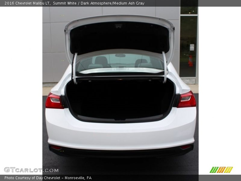 Summit White / Dark Atmosphere/Medium Ash Gray 2016 Chevrolet Malibu LT