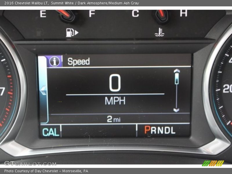 Summit White / Dark Atmosphere/Medium Ash Gray 2016 Chevrolet Malibu LT