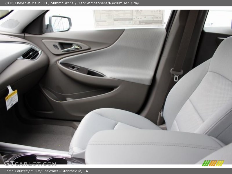 Summit White / Dark Atmosphere/Medium Ash Gray 2016 Chevrolet Malibu LT