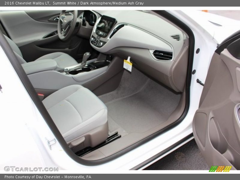Summit White / Dark Atmosphere/Medium Ash Gray 2016 Chevrolet Malibu LT