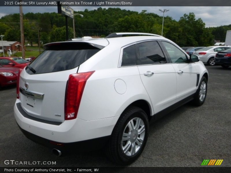 Platinum Ice Tricoat / Light Titanium/Ebony 2015 Cadillac SRX Luxury AWD