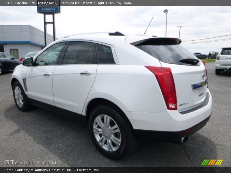 Platinum Ice Tricoat / Light Titanium/Ebony 2015 Cadillac SRX Luxury AWD