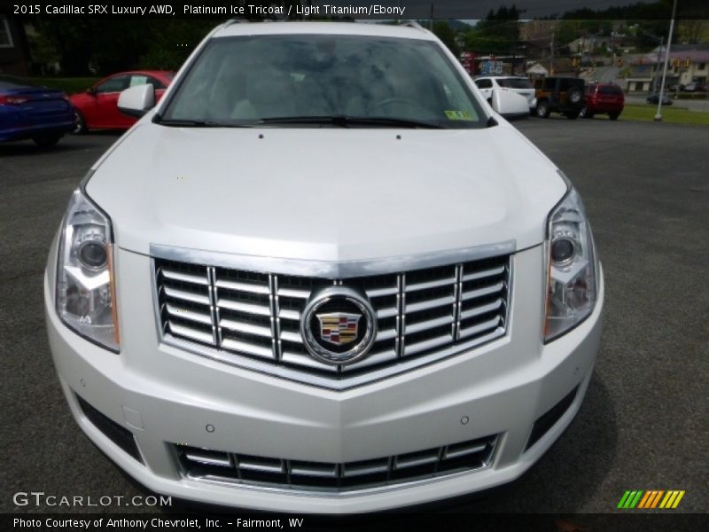 Platinum Ice Tricoat / Light Titanium/Ebony 2015 Cadillac SRX Luxury AWD