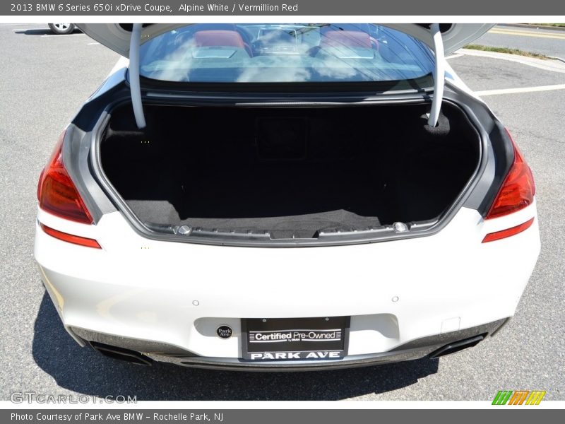 Alpine White / Vermillion Red 2013 BMW 6 Series 650i xDrive Coupe