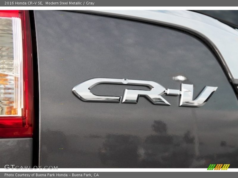 Modern Steel Metallic / Gray 2016 Honda CR-V SE