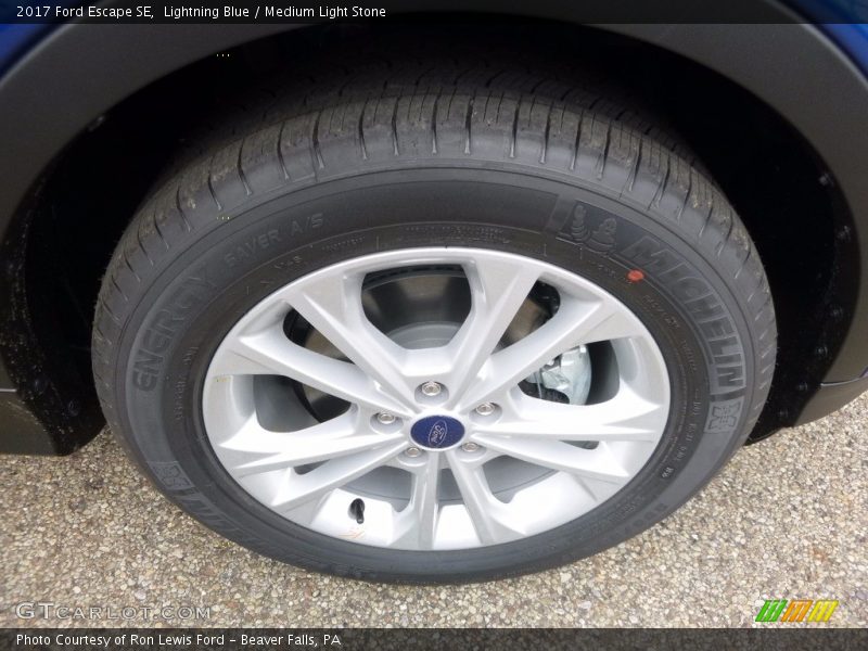Lightning Blue / Medium Light Stone 2017 Ford Escape SE