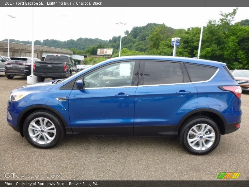 Lightning Blue / Charcoal Black 2017 Ford Escape SE