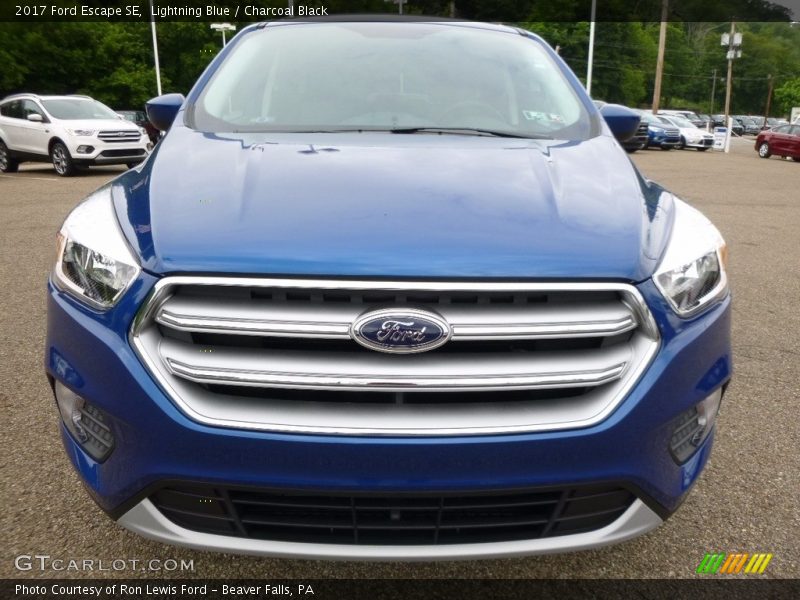 Lightning Blue / Charcoal Black 2017 Ford Escape SE