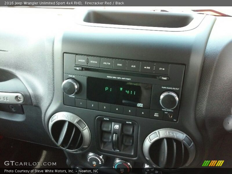 Firecracker Red / Black 2016 Jeep Wrangler Unlimited Sport 4x4 RHD