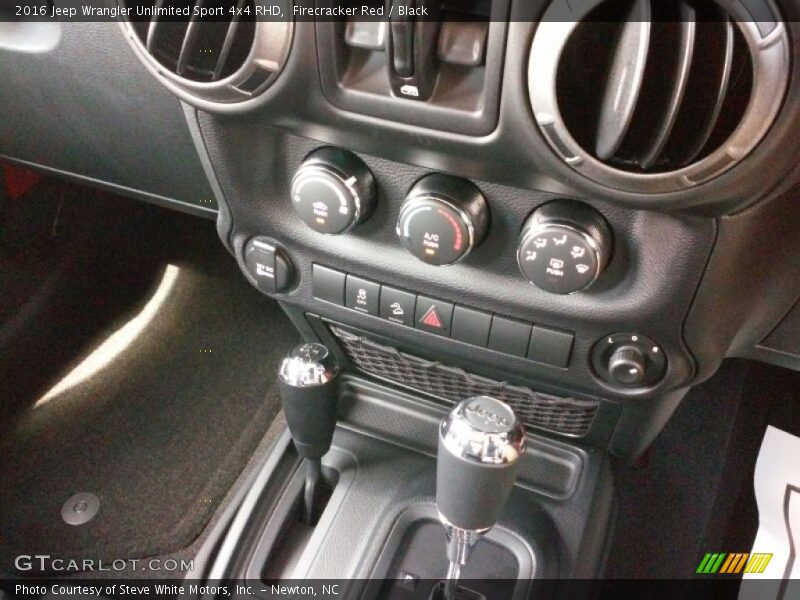 Firecracker Red / Black 2016 Jeep Wrangler Unlimited Sport 4x4 RHD