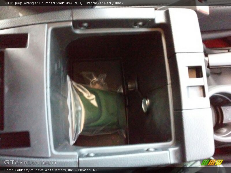 Firecracker Red / Black 2016 Jeep Wrangler Unlimited Sport 4x4 RHD