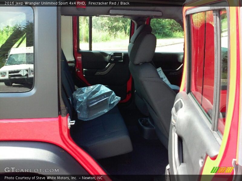Firecracker Red / Black 2016 Jeep Wrangler Unlimited Sport 4x4 RHD