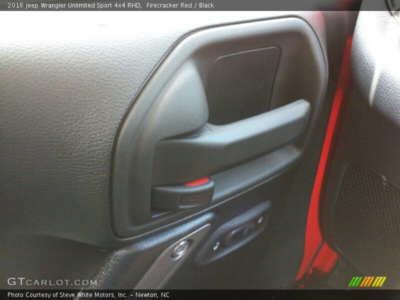 Firecracker Red / Black 2016 Jeep Wrangler Unlimited Sport 4x4 RHD