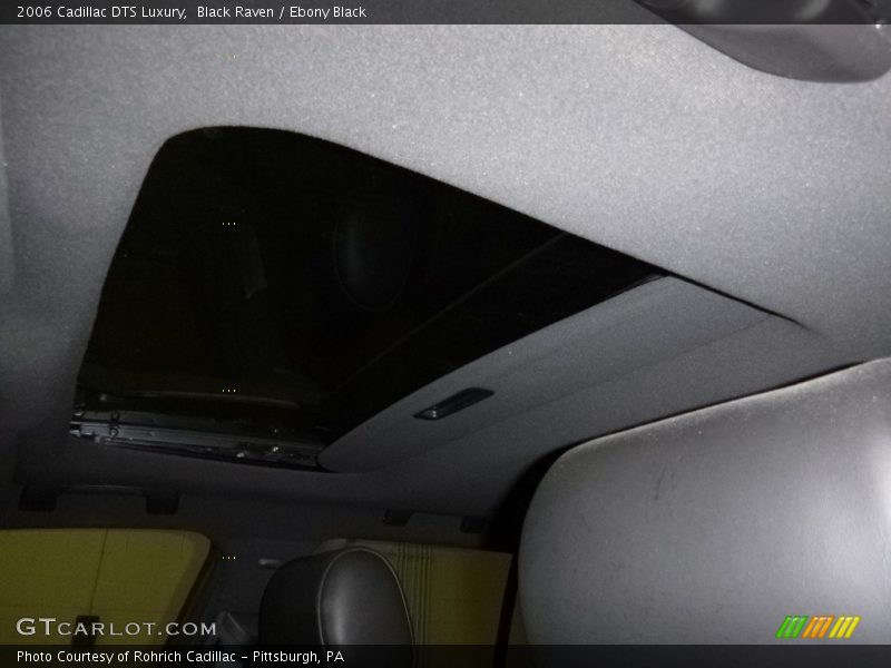 Black Raven / Ebony Black 2006 Cadillac DTS Luxury