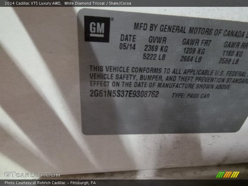 White Diamond Tricoat / Shale/Cocoa 2014 Cadillac XTS Luxury AWD