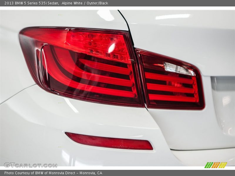 Alpine White / Oyster/Black 2013 BMW 5 Series 535i Sedan