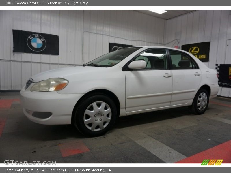 Super White / Light Gray 2005 Toyota Corolla LE