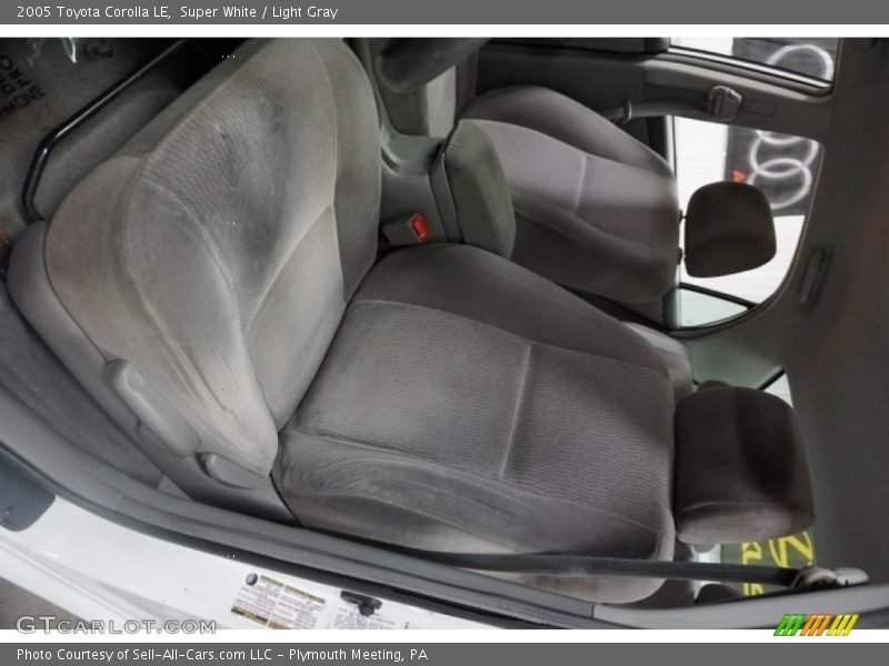 Super White / Light Gray 2005 Toyota Corolla LE