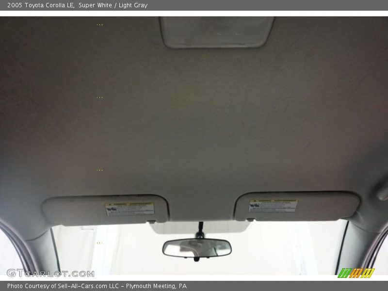 Super White / Light Gray 2005 Toyota Corolla LE
