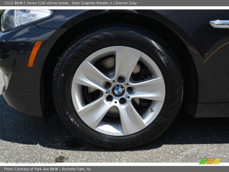 Dark Graphite Metallic II / Everest Gray 2013 BMW 5 Series 528i xDrive Sedan