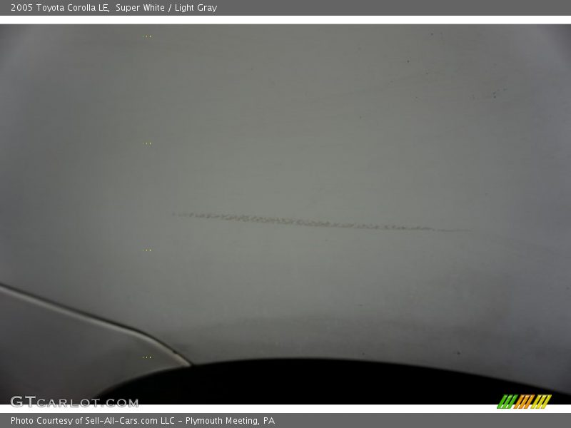 Super White / Light Gray 2005 Toyota Corolla LE