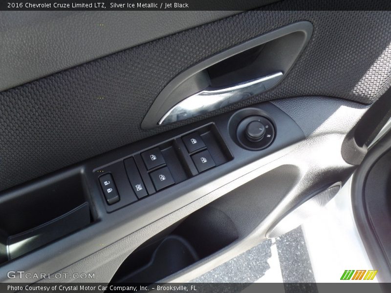 Silver Ice Metallic / Jet Black 2016 Chevrolet Cruze Limited LTZ