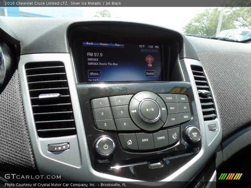 Silver Ice Metallic / Jet Black 2016 Chevrolet Cruze Limited LTZ