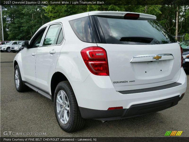Summit White / Light Titanium/Jet Black 2017 Chevrolet Equinox LS AWD