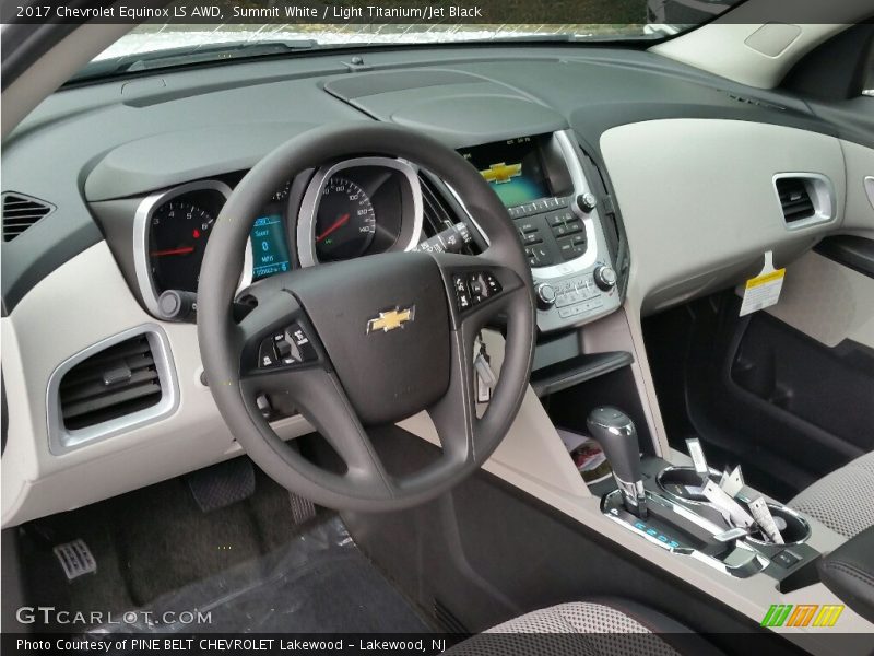 Summit White / Light Titanium/Jet Black 2017 Chevrolet Equinox LS AWD