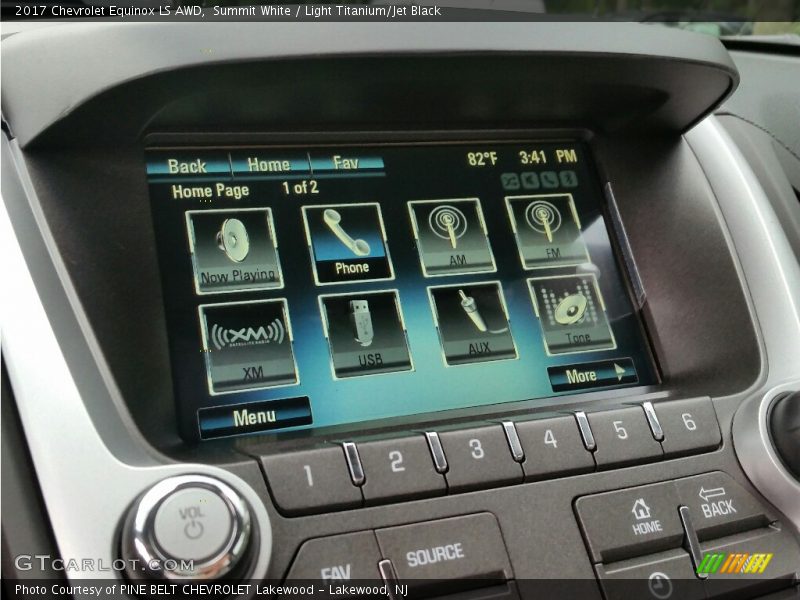 Summit White / Light Titanium/Jet Black 2017 Chevrolet Equinox LS AWD