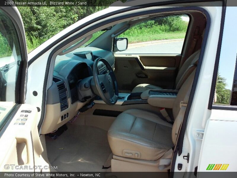 Blizzard White / Sand 2007 Nissan Armada LE
