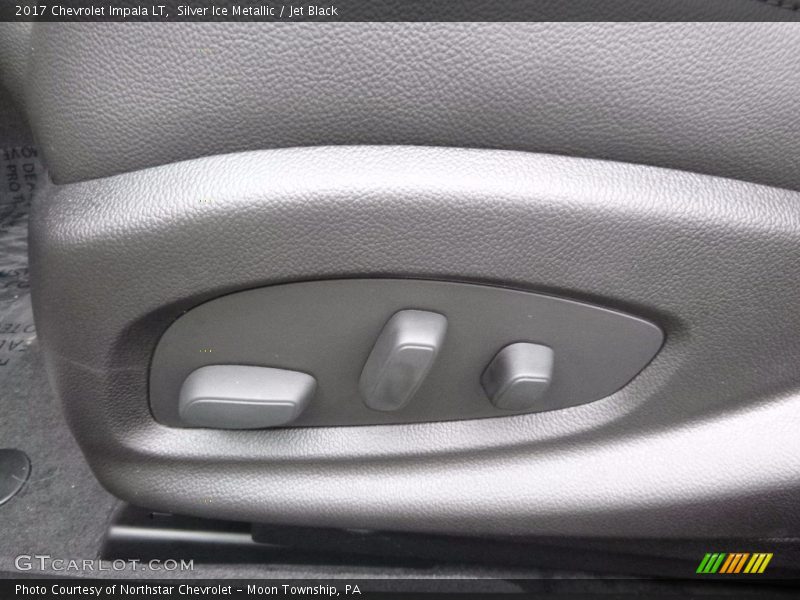 Silver Ice Metallic / Jet Black 2017 Chevrolet Impala LT