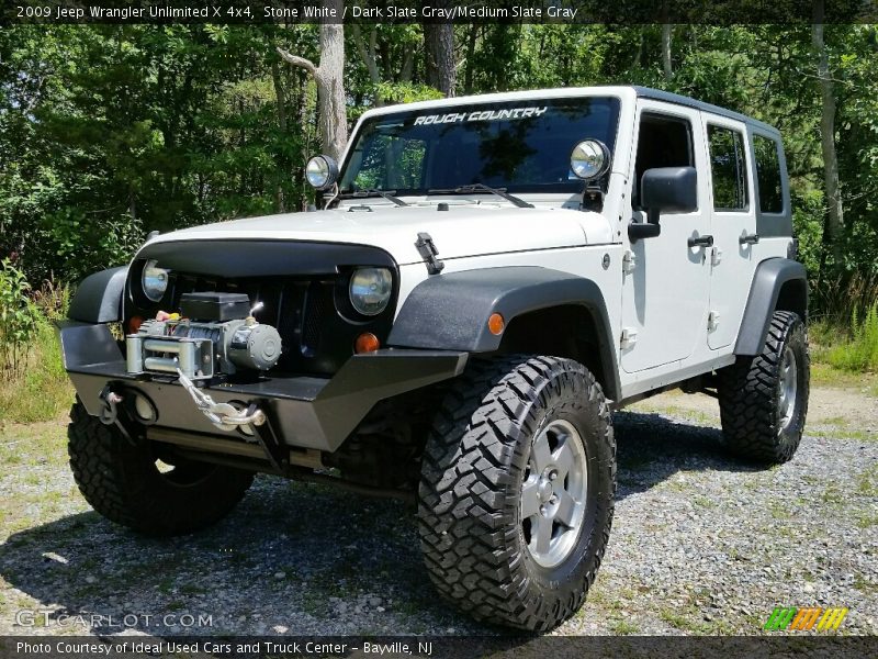 Front 3/4 View of 2009 Wrangler Unlimited X 4x4