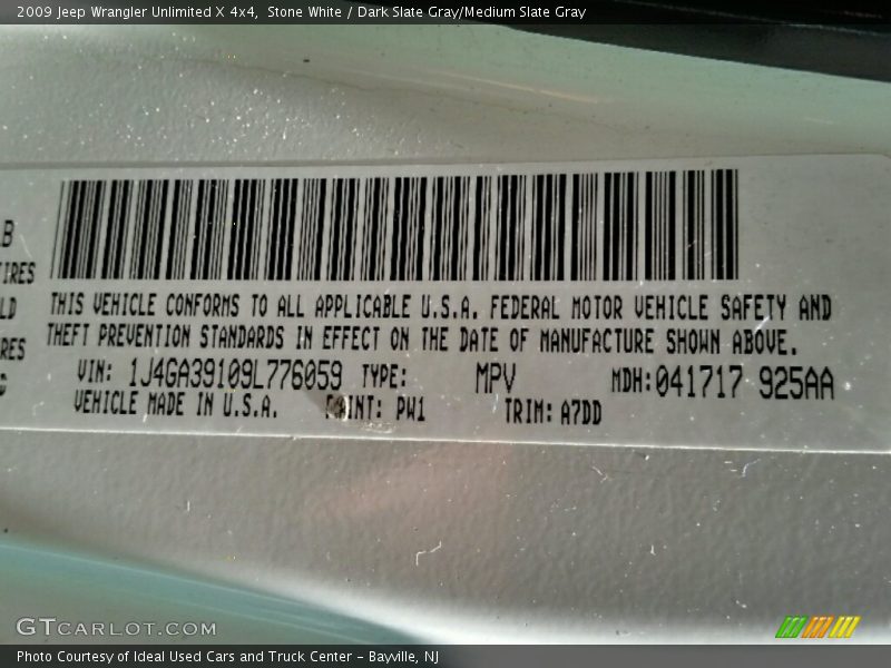 Stone White / Dark Slate Gray/Medium Slate Gray 2009 Jeep Wrangler Unlimited X 4x4