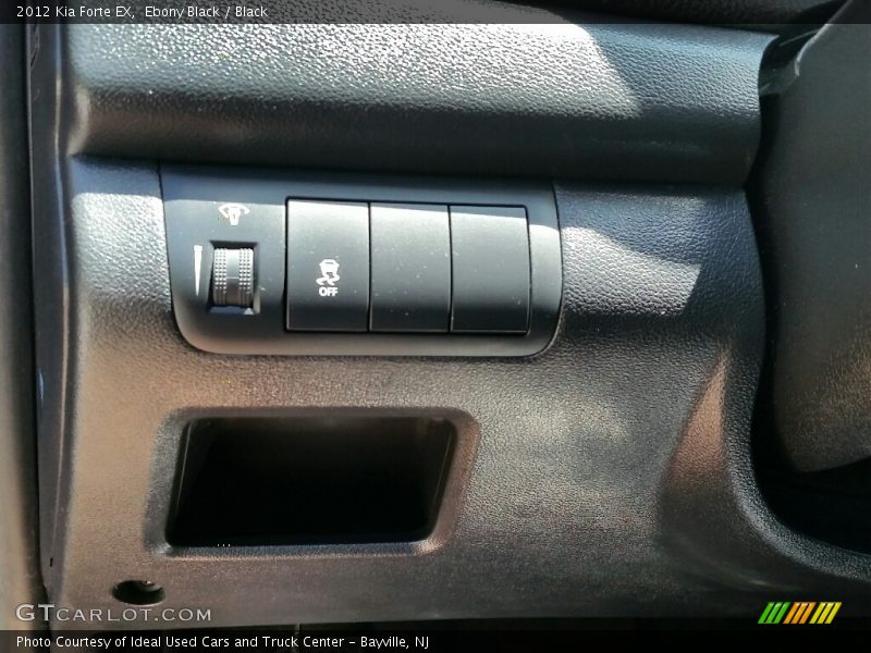 Ebony Black / Black 2012 Kia Forte EX