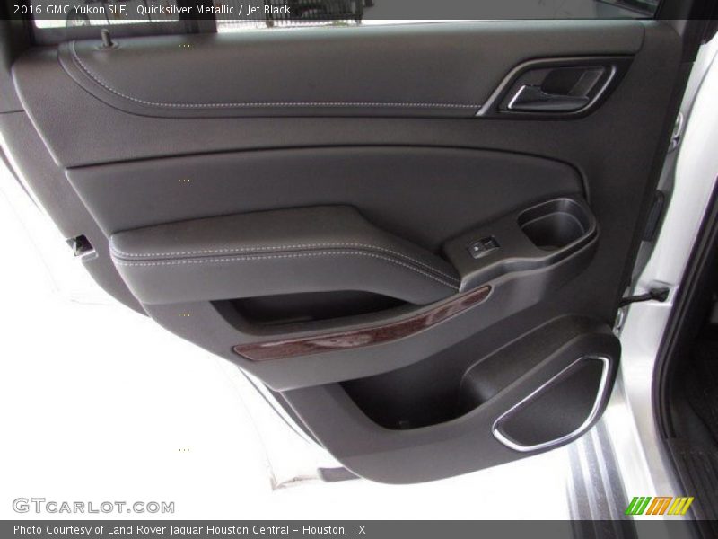 Quicksilver Metallic / Jet Black 2016 GMC Yukon SLE