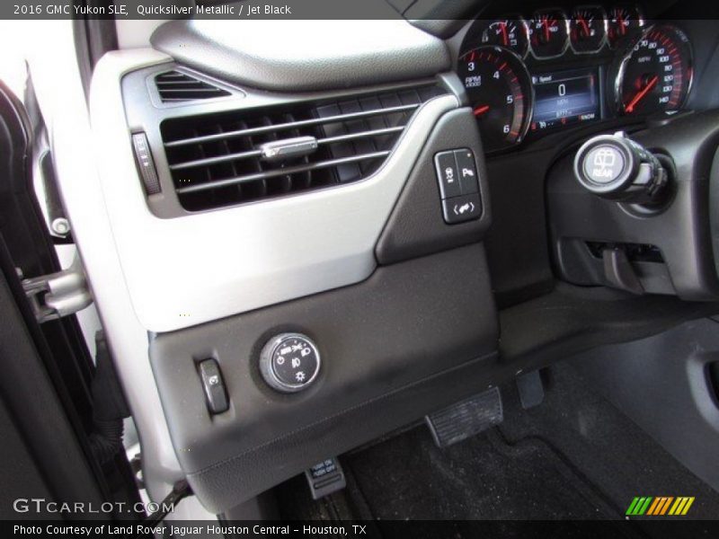 Quicksilver Metallic / Jet Black 2016 GMC Yukon SLE