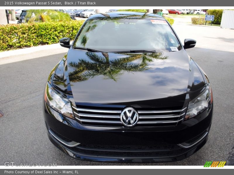 Black / Titan Black 2015 Volkswagen Passat S Sedan