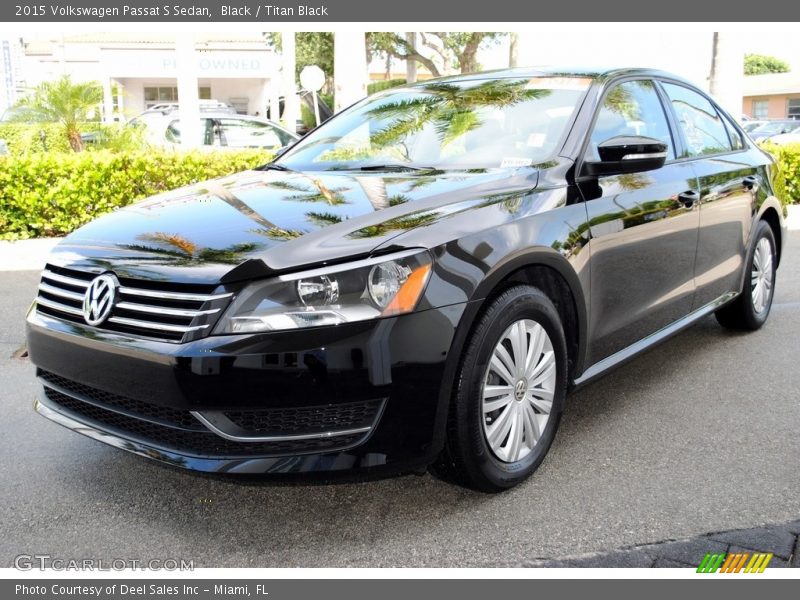 Black / Titan Black 2015 Volkswagen Passat S Sedan