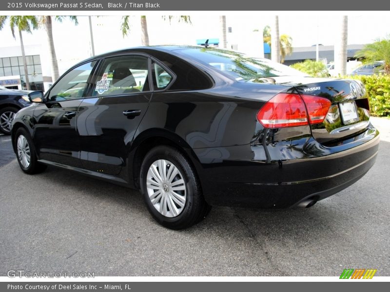 Black / Titan Black 2015 Volkswagen Passat S Sedan