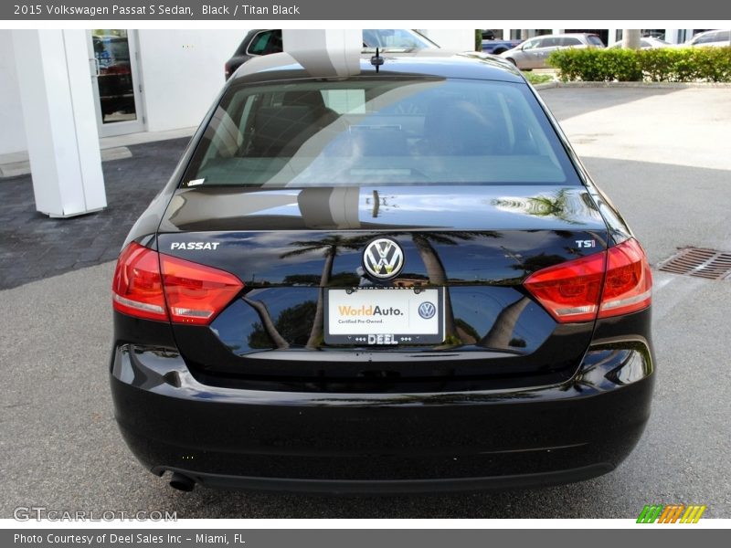 Black / Titan Black 2015 Volkswagen Passat S Sedan