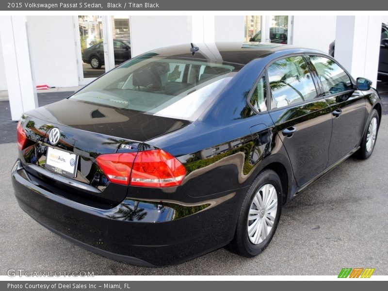 Black / Titan Black 2015 Volkswagen Passat S Sedan