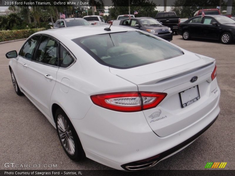 Oxford White / Dune 2016 Ford Fusion Titanium