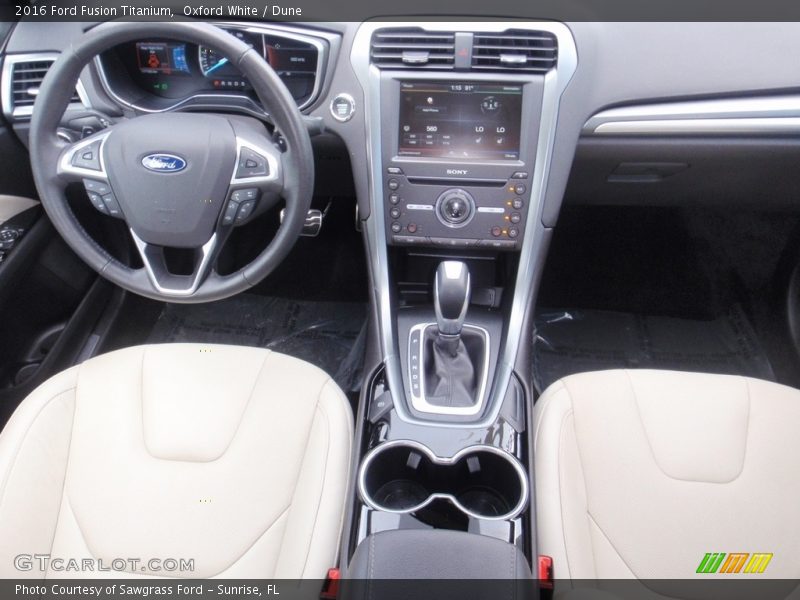 Oxford White / Dune 2016 Ford Fusion Titanium