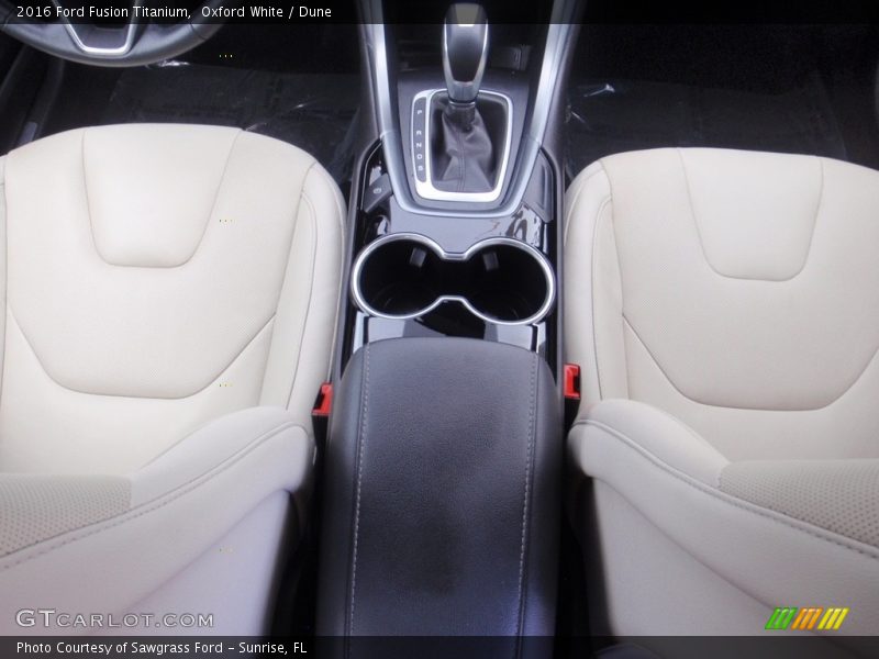 Oxford White / Dune 2016 Ford Fusion Titanium