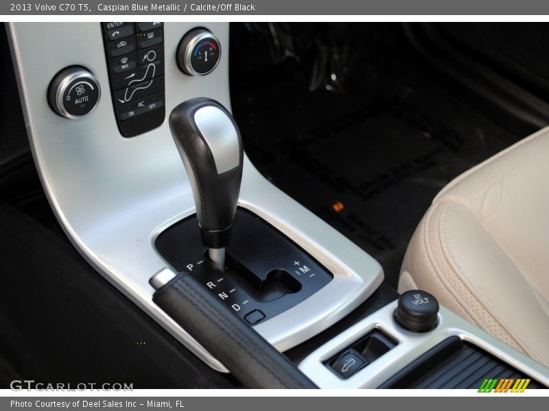Caspian Blue Metallic / Calcite/Off Black 2013 Volvo C70 T5