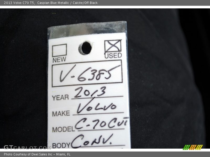 Caspian Blue Metallic / Calcite/Off Black 2013 Volvo C70 T5