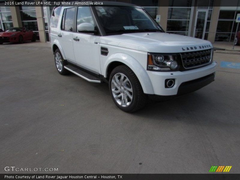 Fuji White / Almond/Arabica 2016 Land Rover LR4 HSE