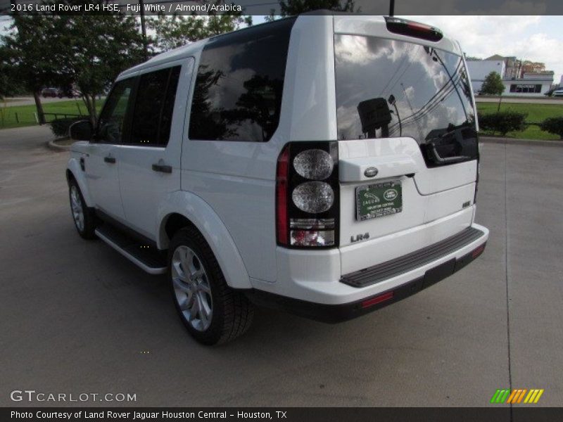 Fuji White / Almond/Arabica 2016 Land Rover LR4 HSE
