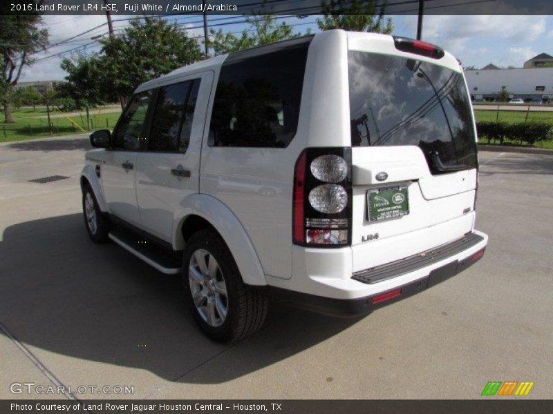 Fuji White / Almond/Arabica 2016 Land Rover LR4 HSE